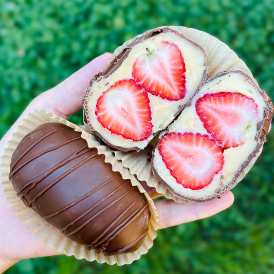 Chocolate strawberry bonbon