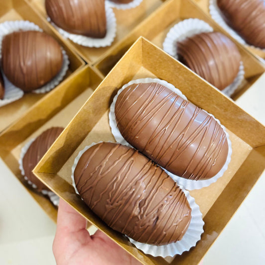 Chocolate strawberry bonbon